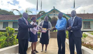Dr. Thomas Juma’s Generous Book Donation Worth 200 USD to the University    